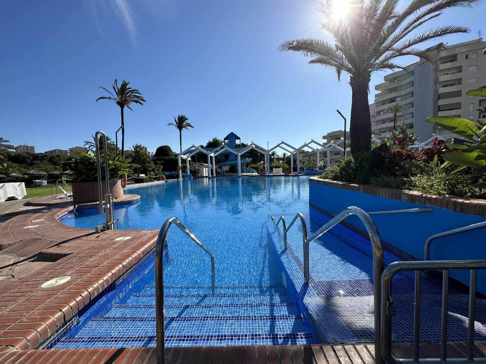 Luxury Frontal Al Mar Benalbeach Benalmádena Kültér fotó